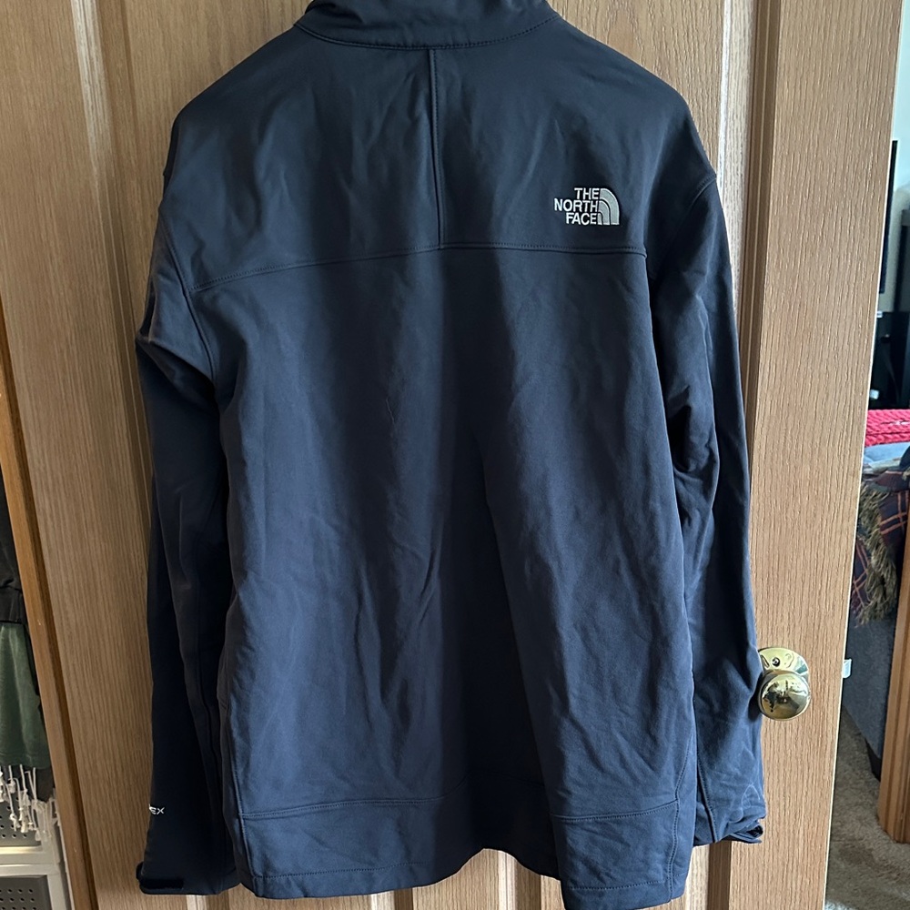 The North Face Men's Black Performance Softshell Jacket - Picture 5 of 5